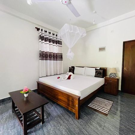 Dream Villa 锡吉里亚 外观 照片