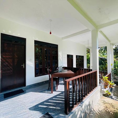 Dream Villa 锡吉里亚 外观 照片