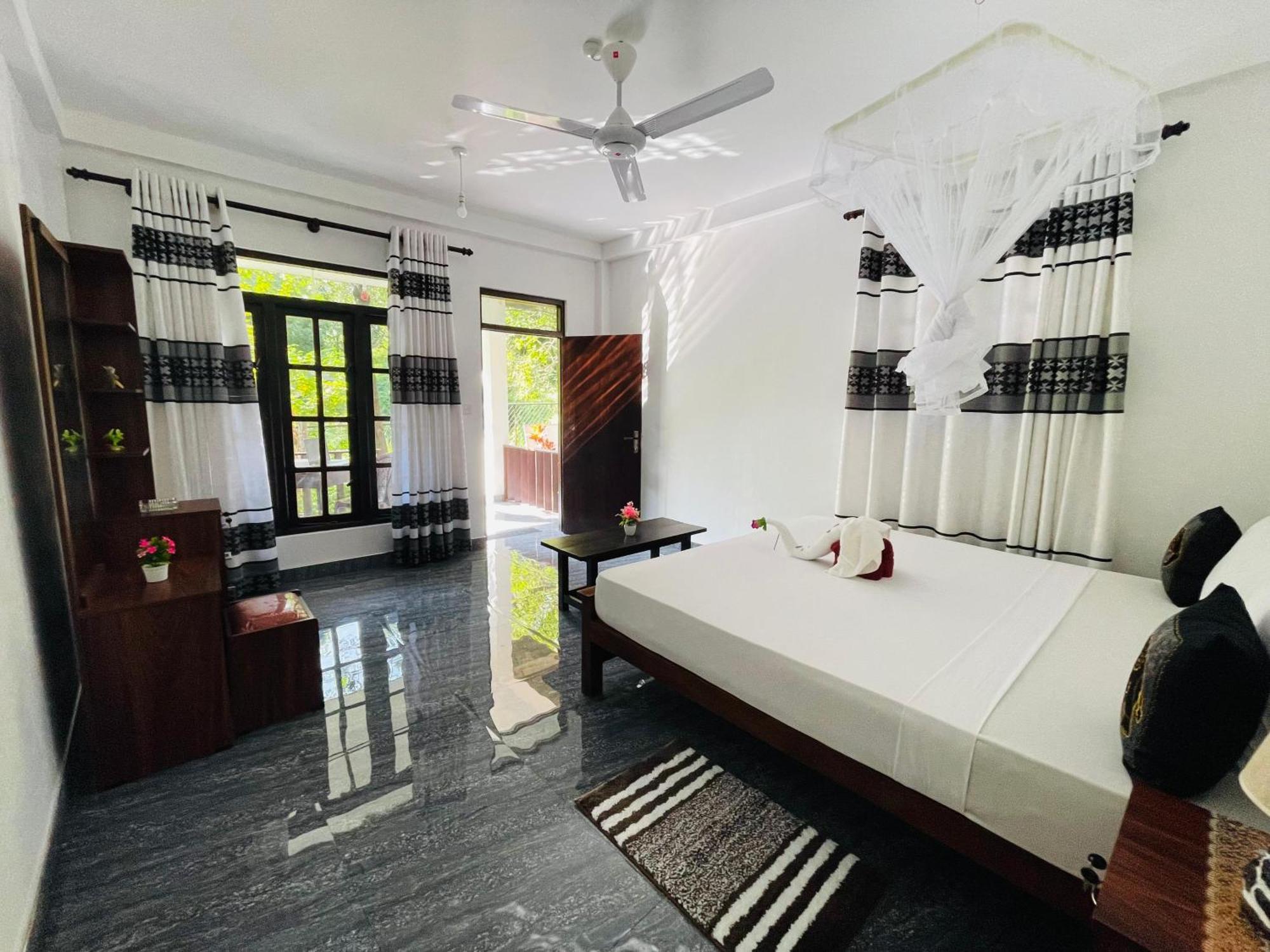 Dream Villa 锡吉里亚 外观 照片